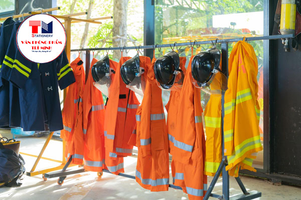 Top các loại quần áo bảo hộ lao động Bình Dương được dùng phổ biến